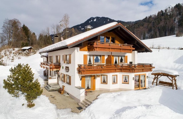"Haus Alpenblick" - Annehmlichkeiten von 4-Sterne Familien-und Wellnesshotel Viktoria können mitbenutzt werden