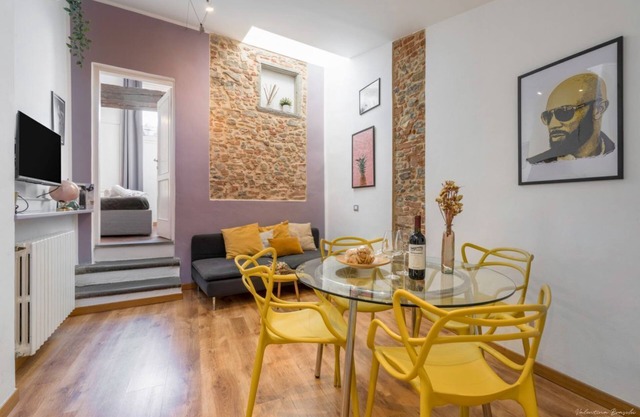 Heart of Florence: Central, Cozy Apt with Elevator