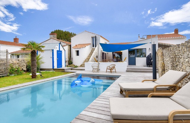 Piscina climatizada, jardín, magnífica villa para 10