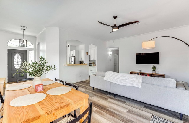 Private Pool & Yard: Gilbert Getaway