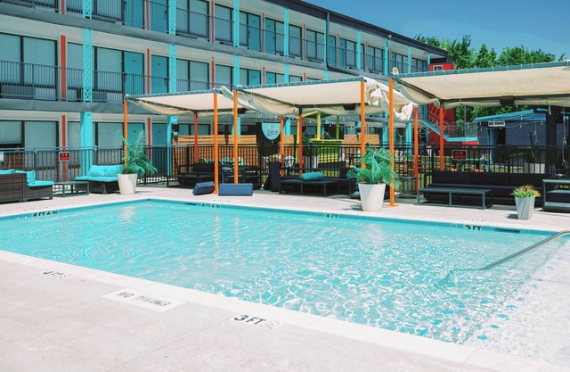 Heights House Hotel - Houston Heights Downtown, Ascend Hotel Collection