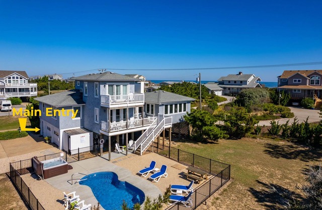 Here & Now: Semi-Oceanfront, private pool, hot tub, steps to the beach