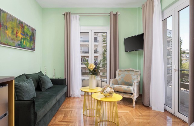 Hermes City Apartment