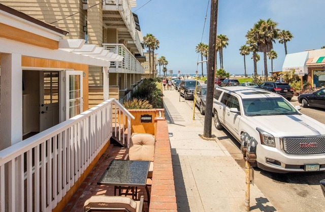 Hermosa Beach Classic 3 dormitorios 2 baños Bungalow 1/2 cuadra de la playa 5 estrellas