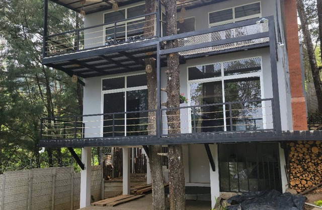 Hermosa Casa Bosque Con Vistas!!