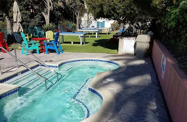 Hiking Break! Ideal Base for Exploring Torrey Pines State Reserve, w/ Pool