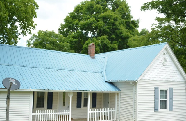 Hildegard de la cabaña., Tellico Plains, TN 37385