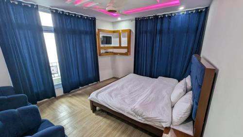 Hills View Hotel