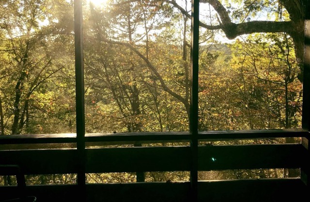 Cabaña en la cima de una colina con vista al río Meramec