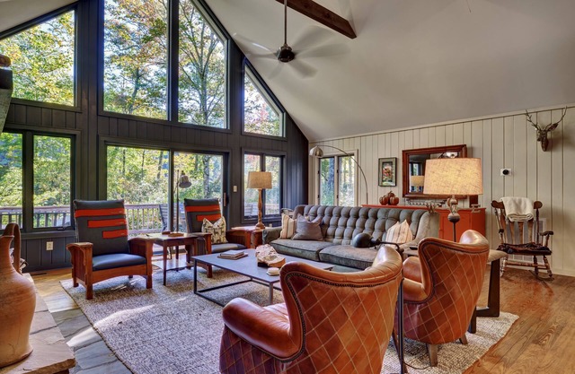 Hippen House - Beautifully Updated Four Bedroom Cashiers Home