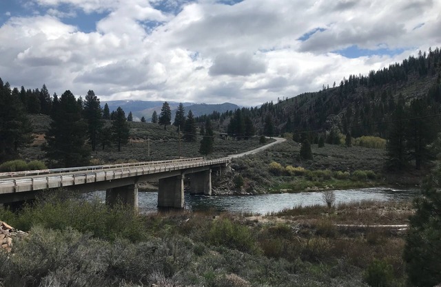 Hirschdale Hideaway en el río Truckee - Pesca con mosca, esquí, senderismo, ciclismo