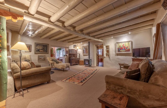 Hogar histórico del artista Taos: ¡ambiente encantador y la mejor ubicación!