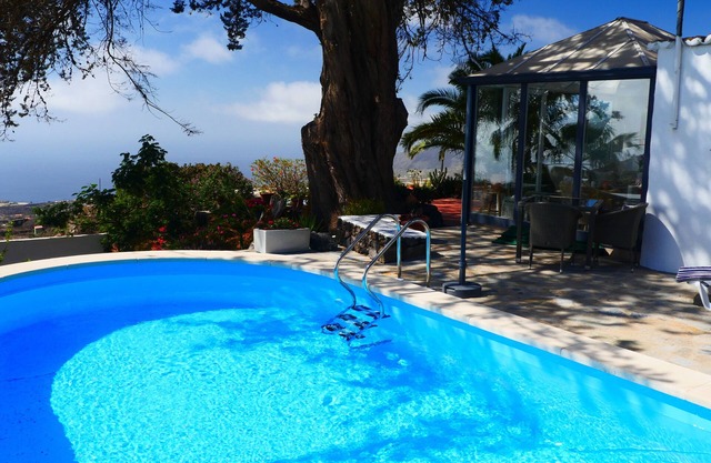 Casa histórica con vistas al mar en el sur de Aridanetal