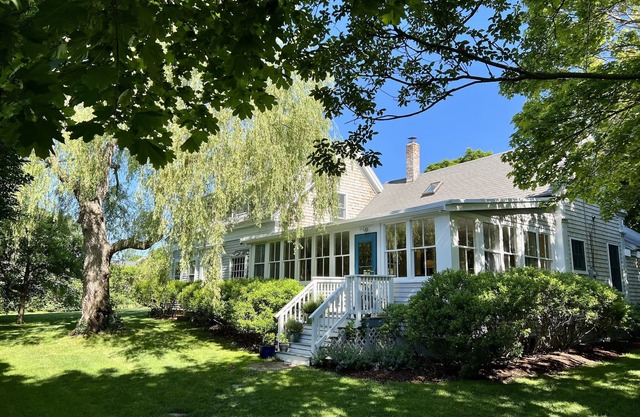 Historic Truro Charmer near Bay and Ocean