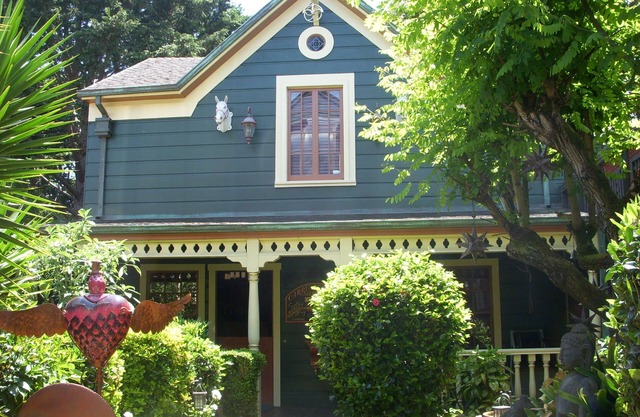 HISTÓRICO MUY ROMÁNTICO 1883 SAN FRANCISCO CARRIAGE HOUSE