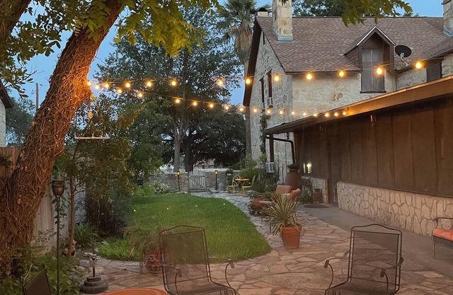 Historical Home located on Fort Clark Springs-Brackettville, Texas- Pet Friendly