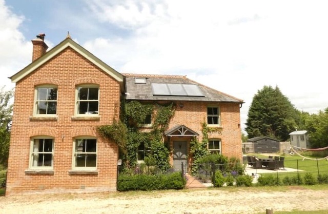 History + Luxury Eco House in The New Forest