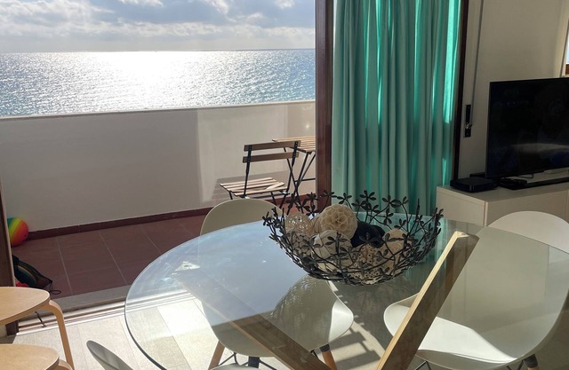 Apartamento de vacaciones T1, vista al mar frente a la playa (100 mts)