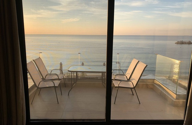 Apartamento vacacional "Lujo urbano central" con vistas al mar, terraza y Wi-Fi
