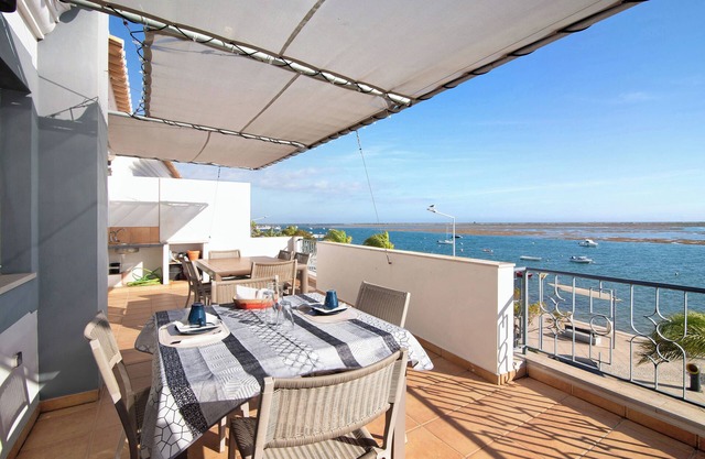 Apartamento vacacional "Duplex Tartaruga" con terraza privada y Wi-Fi