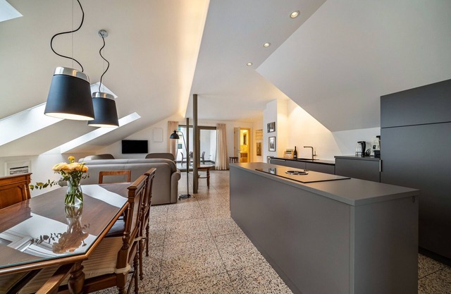Apartamento vacacional "Domus Faber 5" con vistas a la montaña, terraza privada y Wi-Fi