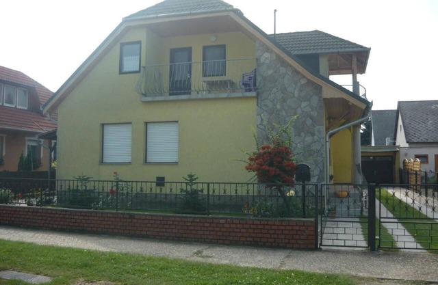 Apartamento de vacaciones Balatonboglár para 4 personas con 3 dormitorios - Apartamento en casa unif