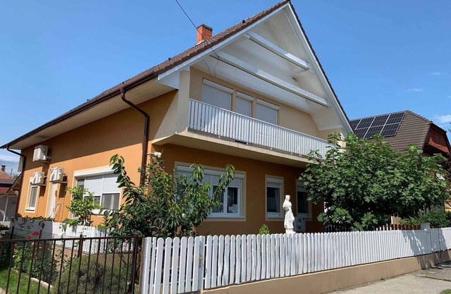 Apartamento vacacional Apto para niños con decoraciones.
