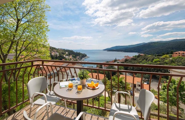 Apartamento vacacional con vista al mar