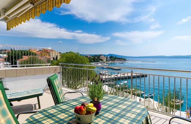 Apartamento vacacional con vista al mar