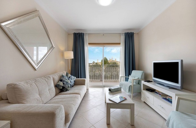 Apartamento vacacional "Palmeiras Reais 110" con vistas a la montaña y Wi-Fi