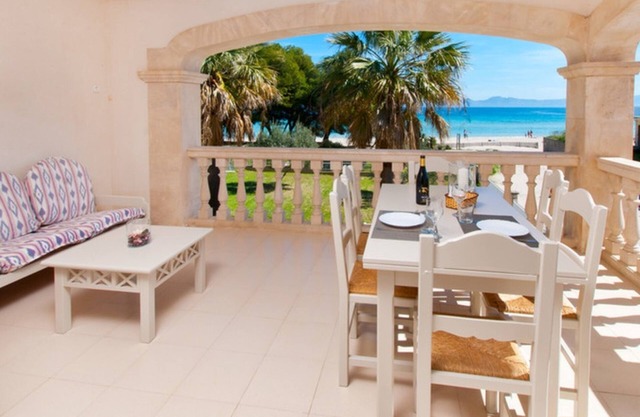 Apartamento de vacaciones "Sun Of The Bay Vidalba-Bloq2 Apto 3" con vistas al mar