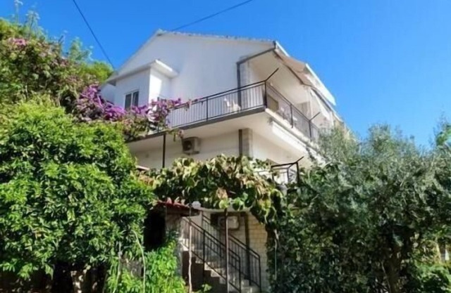 Apartamento de vacaciones Trogir para 1 - 4 personas con 2 dormitorios - Casa pareada