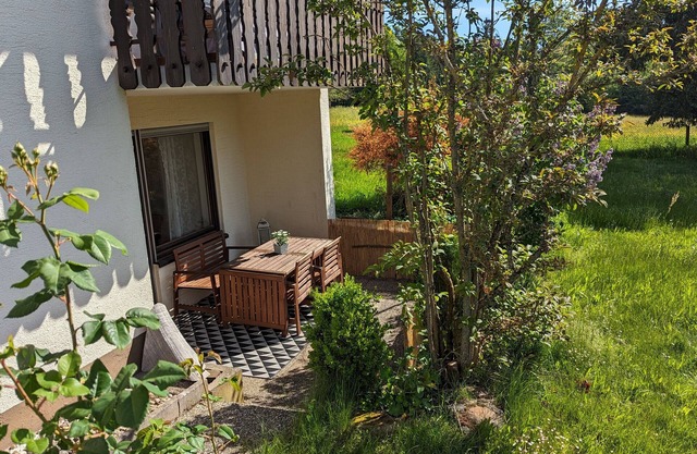 Apartamento 'Ferienwohnung Wiesenblümle' con terraza privada, jardín privado y Wi-Fi
