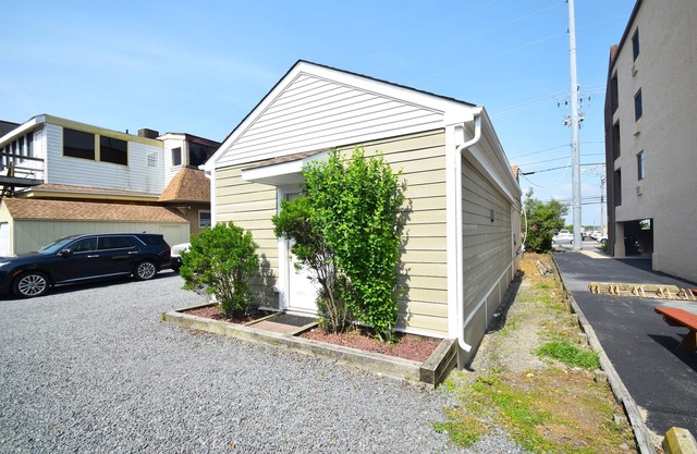 Holiday Cottage Efficiency-Oceanside 77th St, W / D, aire acondicionado, WIFI