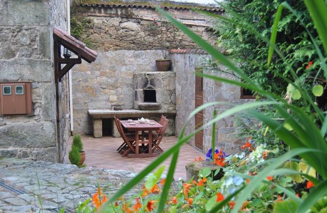 Casa rural vacacional,se alquila completa, cerca de la playa y la montaña.