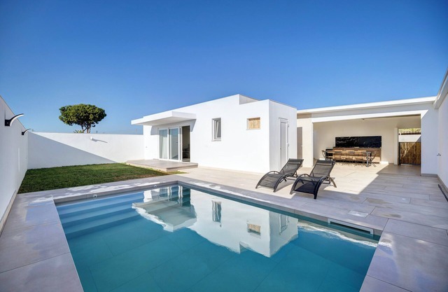 Casa de vacaciones 'Villa Kalma' con piscina privada, terraza privada y Wi-Fi