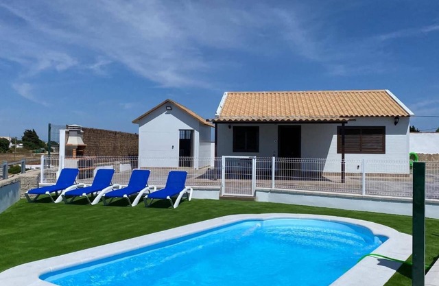 Casa de vacaciones 'Bellavistas' con vistas a la montaña, Wi-Fi y aire acondicionado