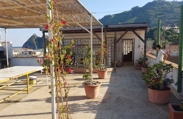 Casa de vacaciones "La Grotta 2" con vistas a la montaña, terraza privada y Wi-Fi
