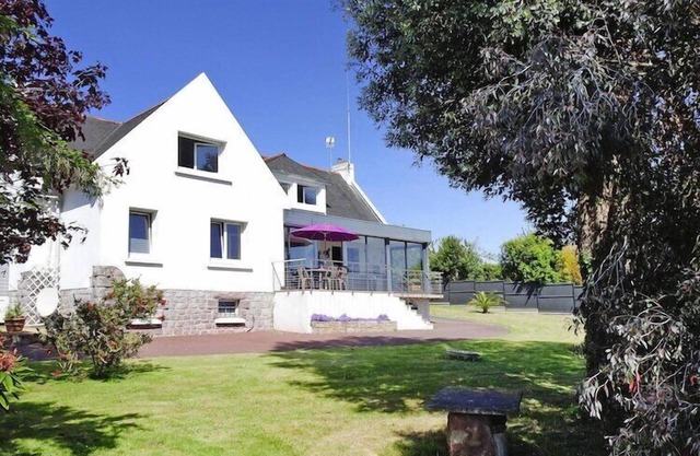 Casa junto a Brehat con vistas al mar