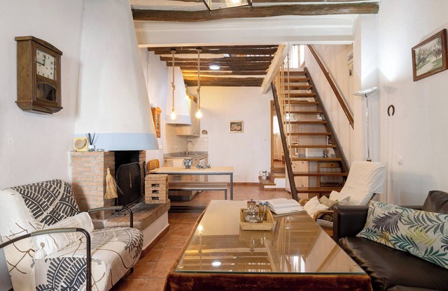 Casa de vacaciones 'Casa Calle Del Carmen' con vistas a la montaña, Wi-Fi y aire acondicionado