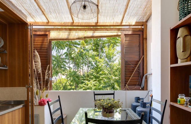 Holiday Home 'Casa Silvi' with Private Terrace, Wi-Fi and Air Conditioning