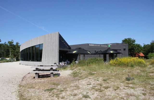 Moderna casa de vacaciones en Schoorl cerca del bosque