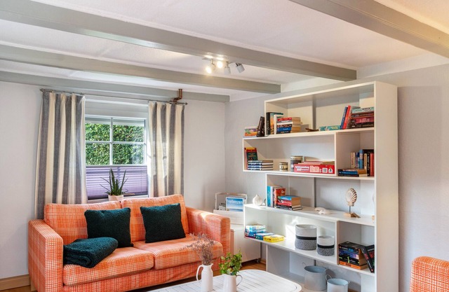 Holiday Home 'Deichperle Tini' with Shared Terrace and Wi-Fi