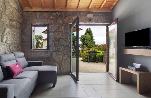Casa de vacaciones 'Lagar' con vistas al lago, Wi-Fi y aire acondicionado