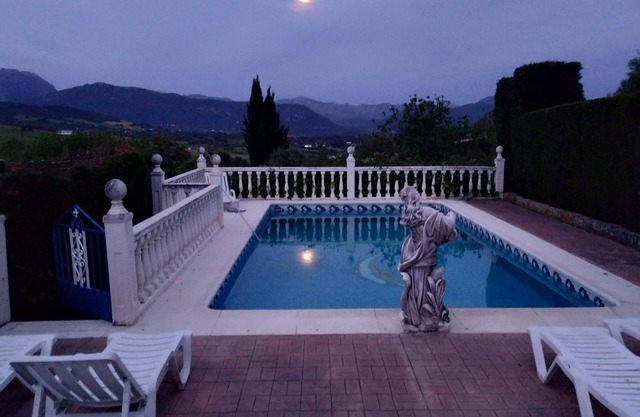 Casa de vacaciones El Parque de Isabel con vistas a la montaña, piscina, jardín y Wi-Fi