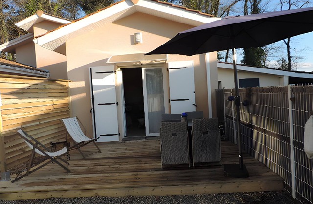 Casa de vacaciones 'Escapades Marines' con terraza privada, Wi-Fi y aire acondicionado