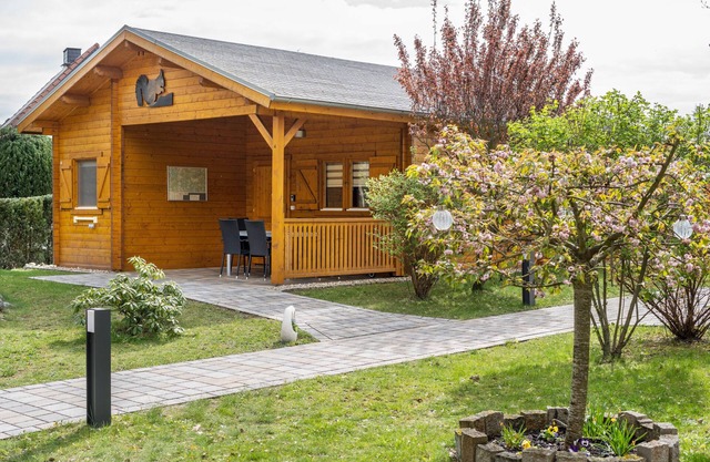 Casa de vacaciones 'Ferienhäuser Familie Täubert' con terraza privada, jardín privado y Wi-Fi