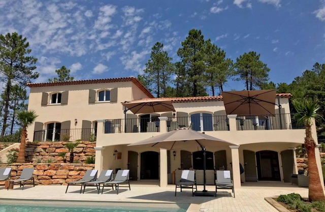 Casa en Le Plan-de-la-Tour con Piscina