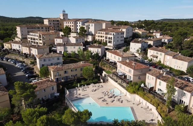 Alquiler vacacional en Provenza con piscina, cerca de golf, fibra óptica, admite mascotas