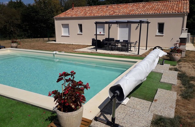 Holiday home in the Perigord with private swimming pool. Meublé de Tourisme 3 ***